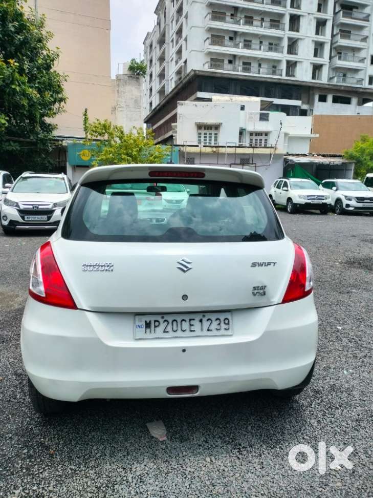 Maruti Suzuki Swift Vxi With Abs, 2014, Petrol