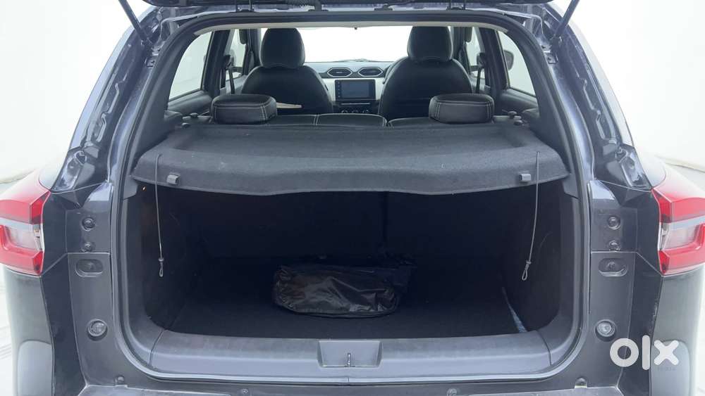 Nissan Magnite 1.0 Xv, 2024, Petrol