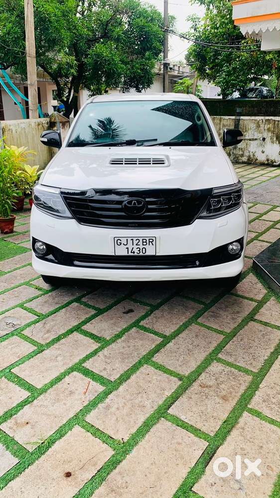 Toyota Fortuner Diesel 2012