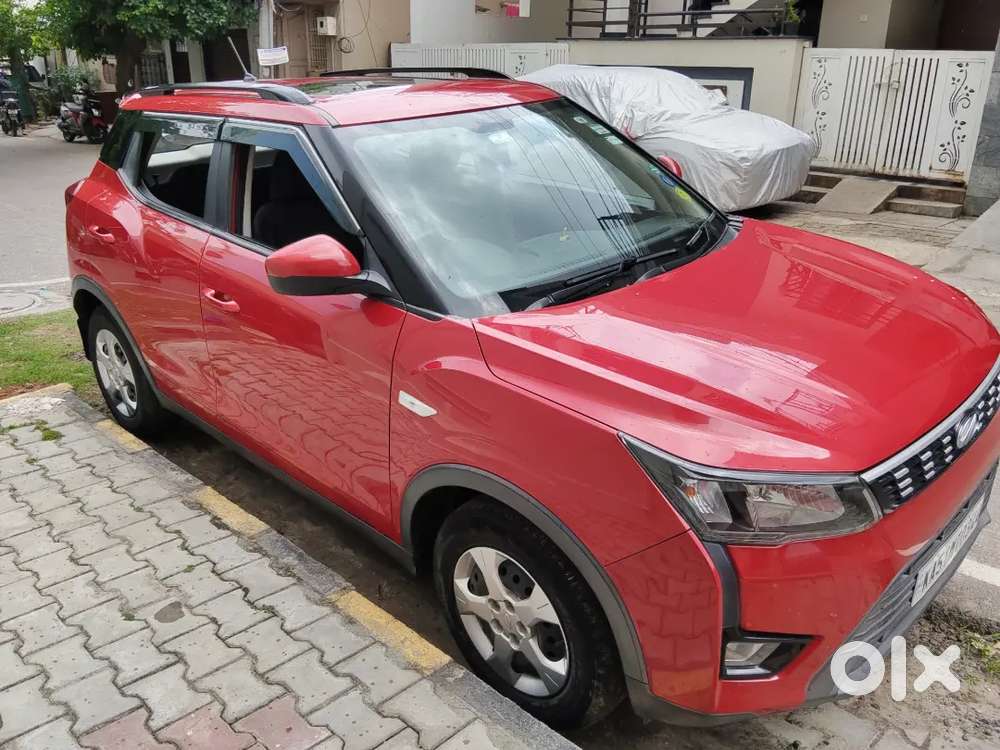 Mahindra Xuv300 2022 Petrol Well Maintained