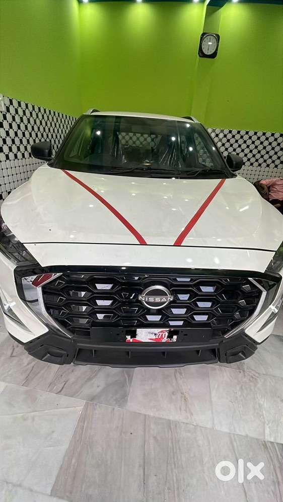 Nissan Magnite Car Petrol 2025 Automatic