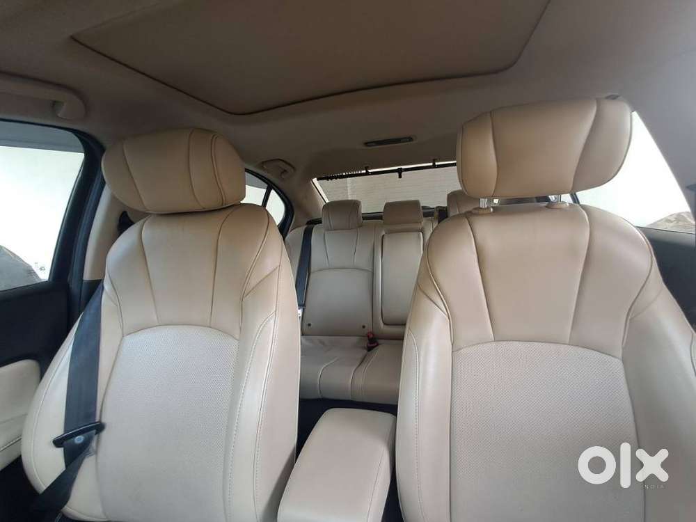 Honda City Zx Petrol Mt, 2023, Petrol