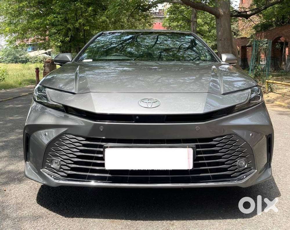 Toyota Camry 2.5 Hybrid, 2025, Petrol