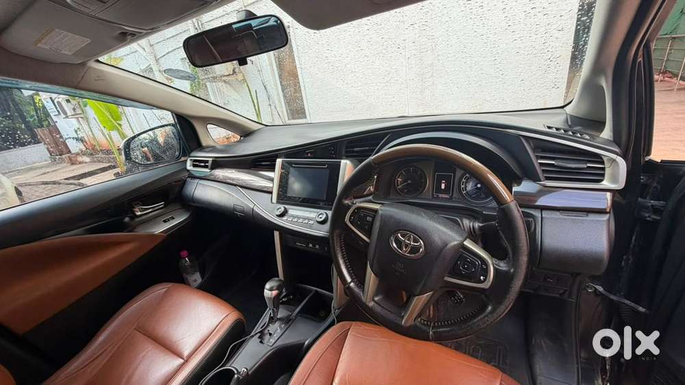 Toyota Innova Crysta Zx At 7 Str 2017 (top Model)