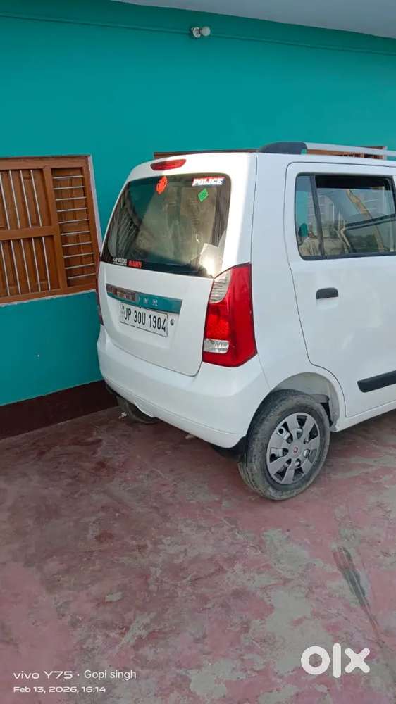 Sell Car Oner Name Ashish Singh Vill &post -katesar Laharpur Sitapur,