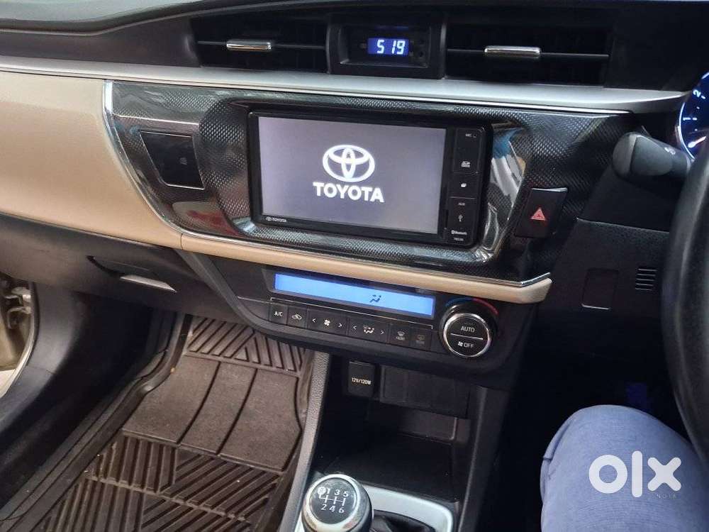 Toyota Corolla Altis 1.8 G, 2015, Petrol