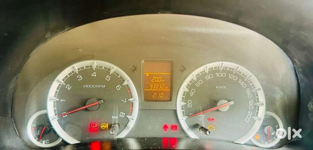 Maruti Suzuki Swift Vxi, 2012, Petrol