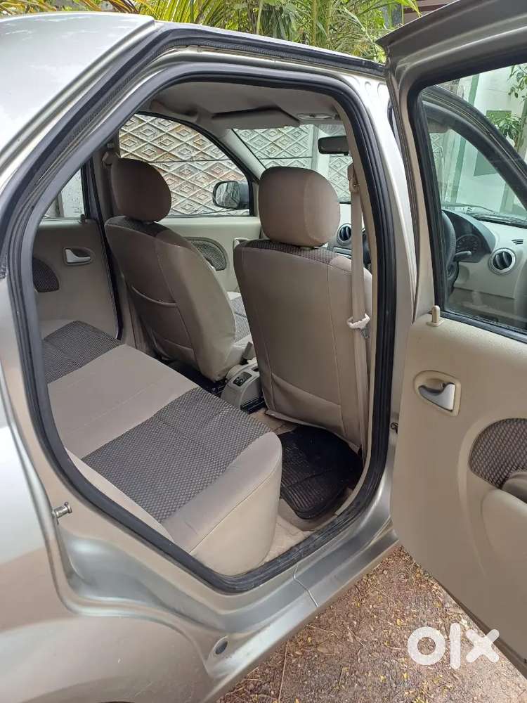 Mahindra Renault Logan Diesel 2011