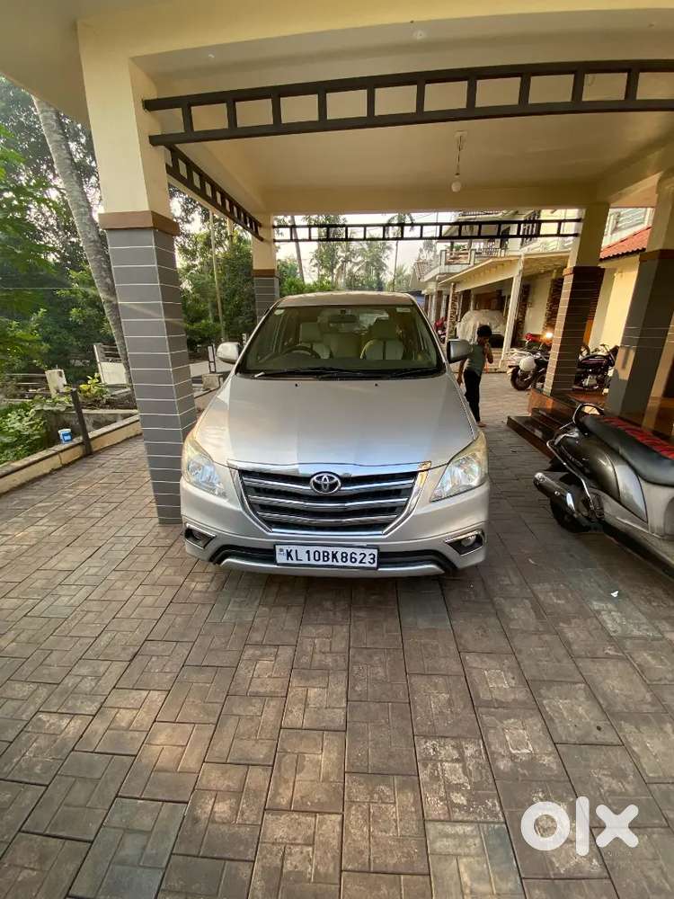 Toyota Innova 2013 Diesel 190000 Km Driven