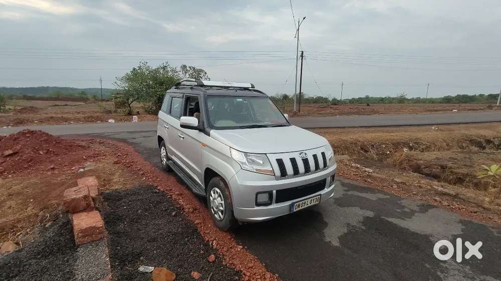 Mahindra Tuv 300 2016