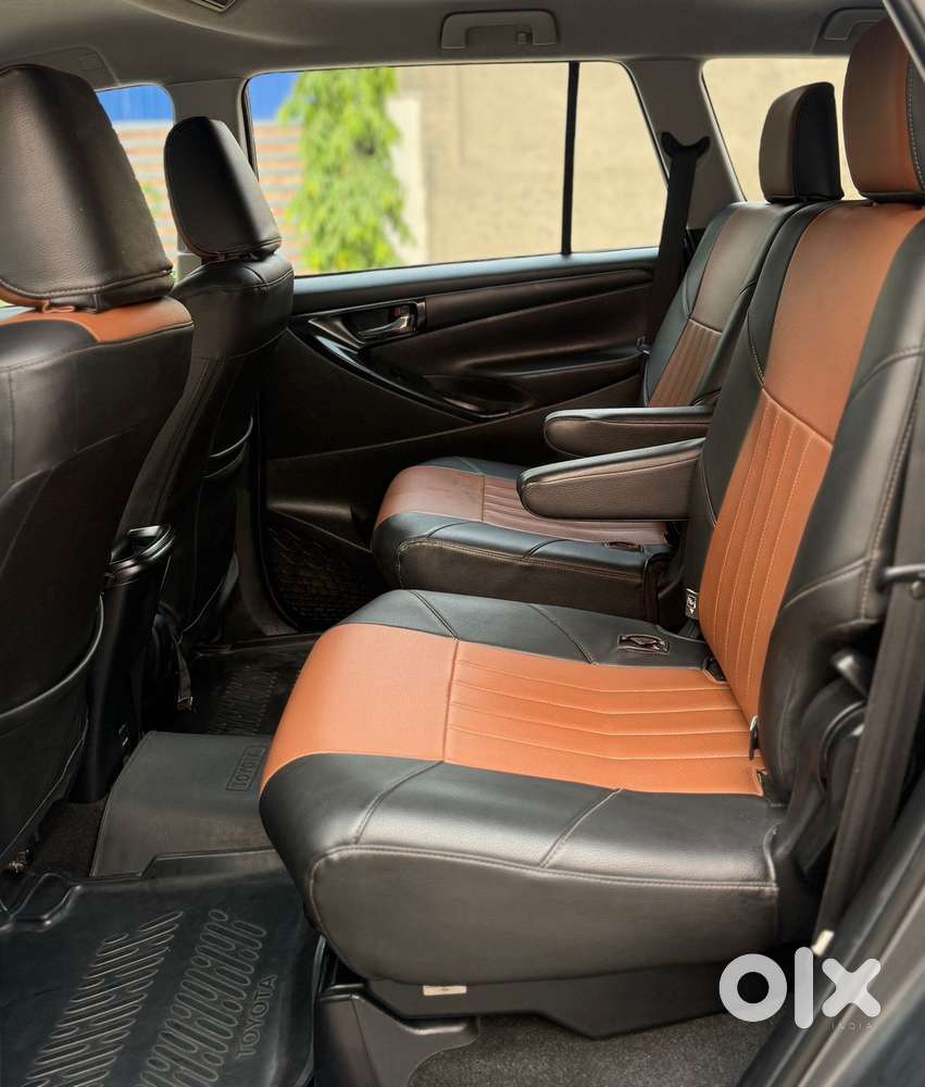 Toyota Innova Crysta 2.4 G Mt 7 Str, 2019, Diesel