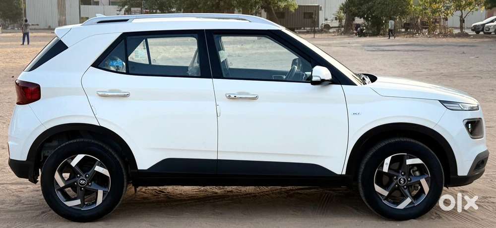 Hyundai Venue, 2022, Petrol