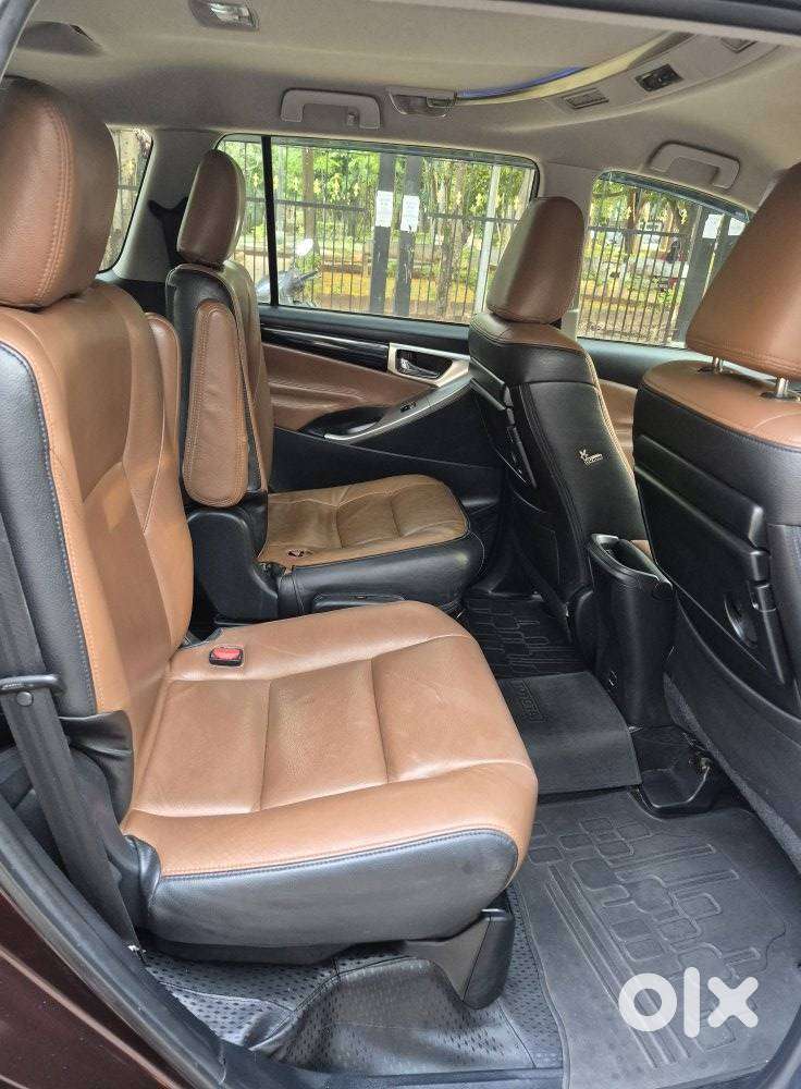 Toyota Innova Crysta 2.4 V 7 Str, 2018, Diesel