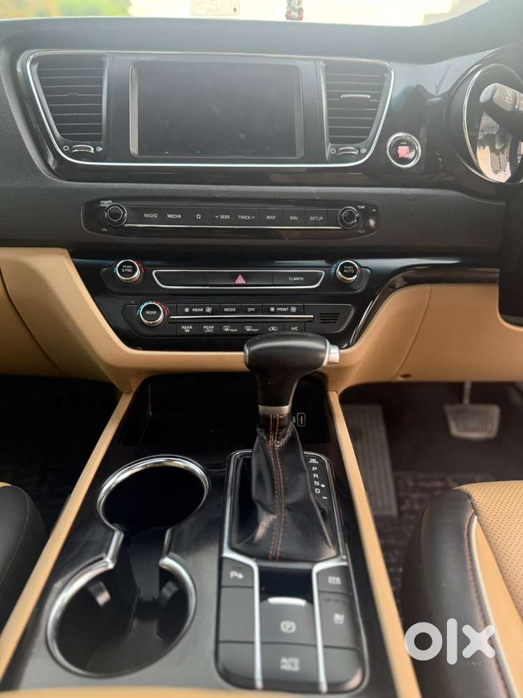 Kia Carnival Limousine Plus 7 Str, 2020, Diesel