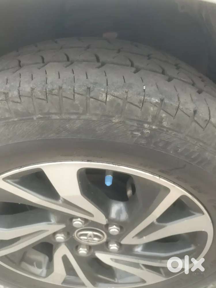 Toyota Innova Crysta 2.4v Best Condition Crysta 149000