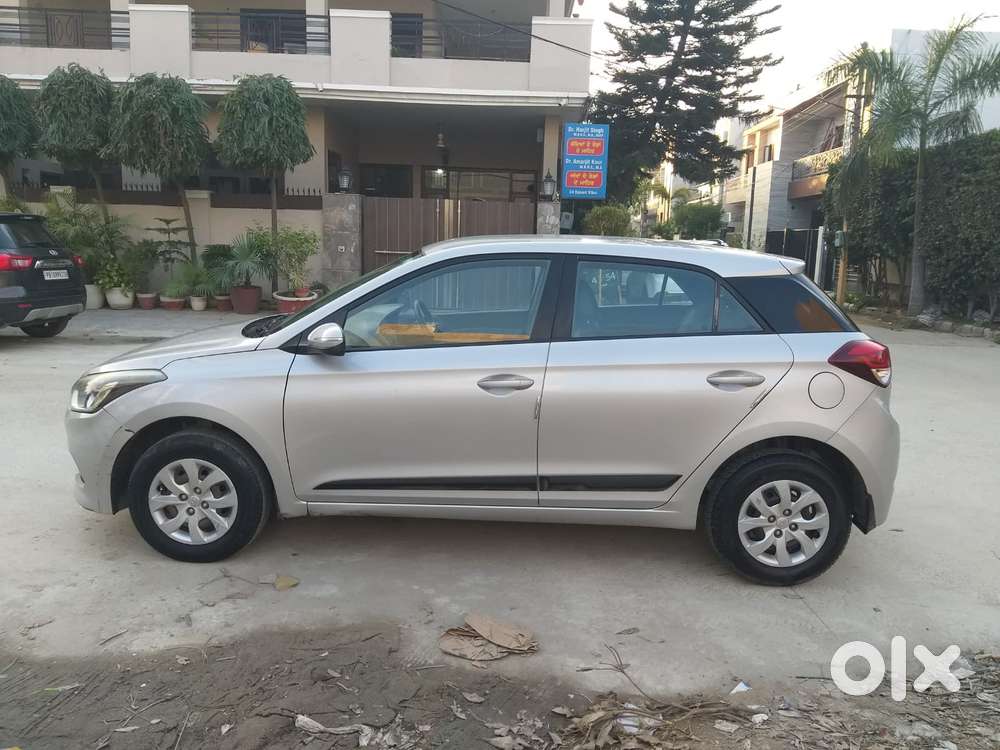 Hyundai Elite I20 Sportz (o) 1.2, 2016, Petrol