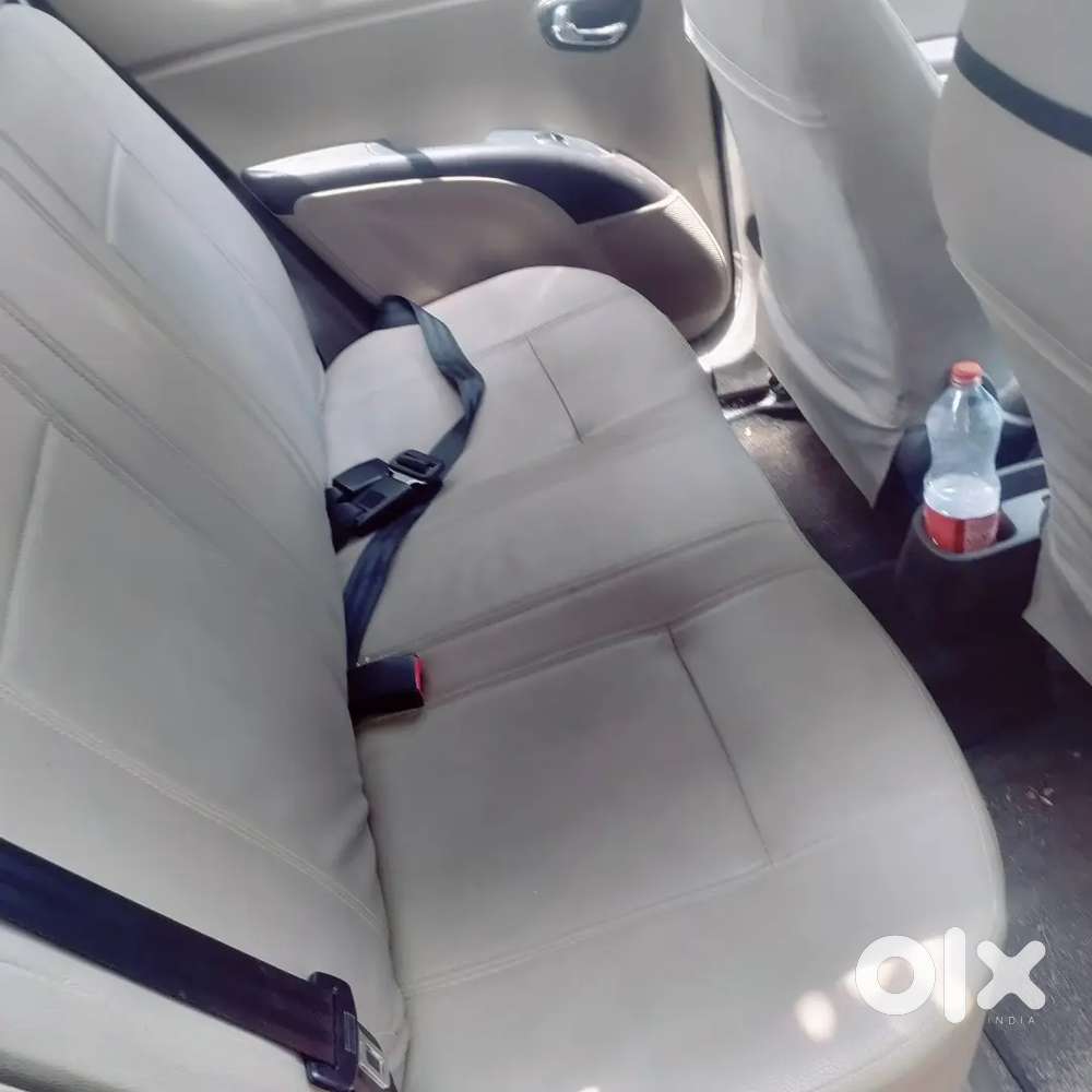 Hyundai I10 Sportz At 2011 Model