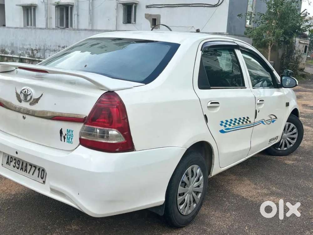 Toyota Etios 2012