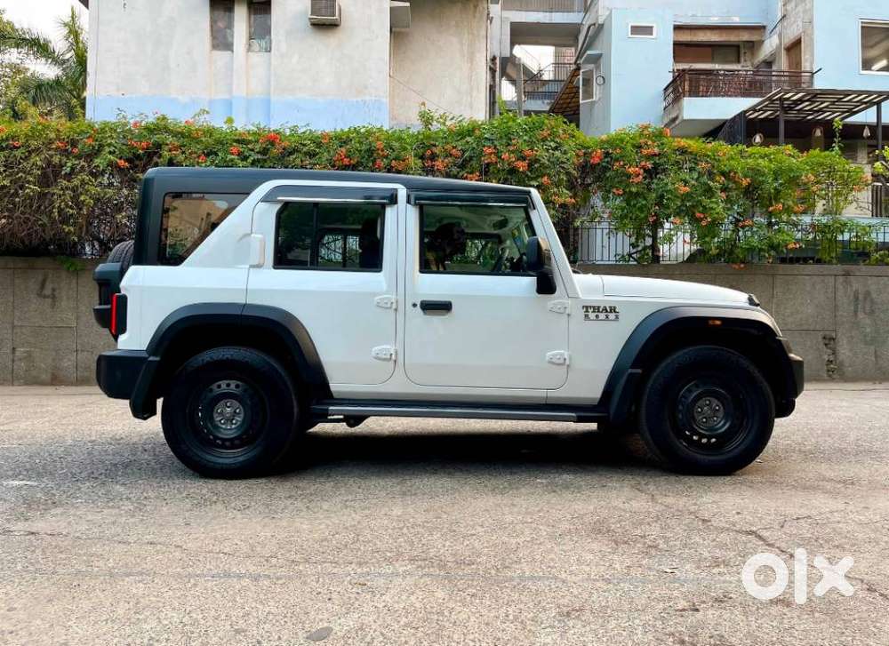 Mahindra Thar Roxx Mx3 Rwd At, 2025, Petrol