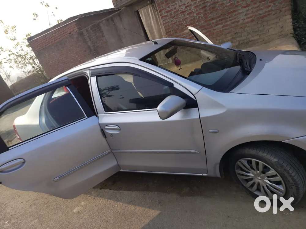 Toyota Etios 2011 पेट्रोल ऑटोमैटिक