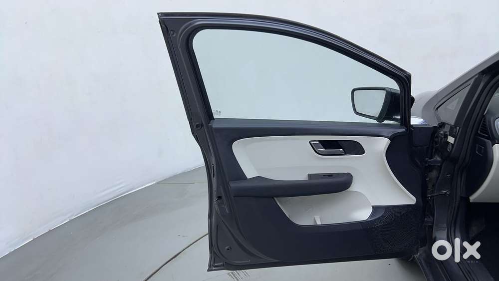 Tata Altroz Xz, 2021, Petrol