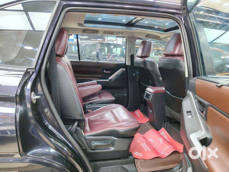 Toyota Innova Hycross 2.0 Vx (o) Hybrid 7 Str, 2024, Petrol