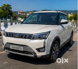 Xuv 300 W8 (o) Dsl Amt ( Dr`s Car )