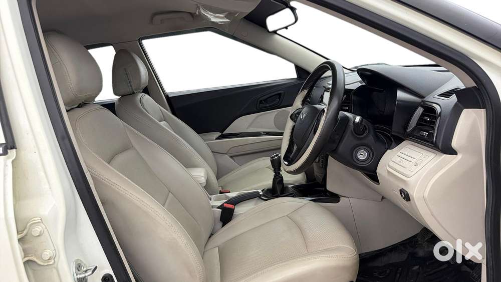 Mahindra Xuv300 W4, 2023, Cng & Hybrids