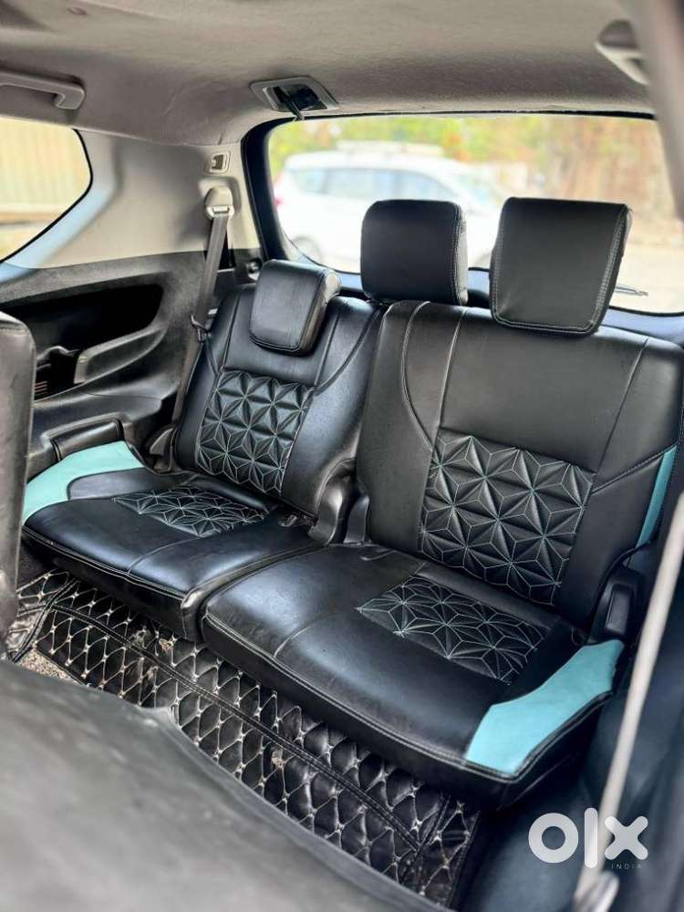 Toyota Innova Crysta 2.8 Gx At 8 Seater, 2016