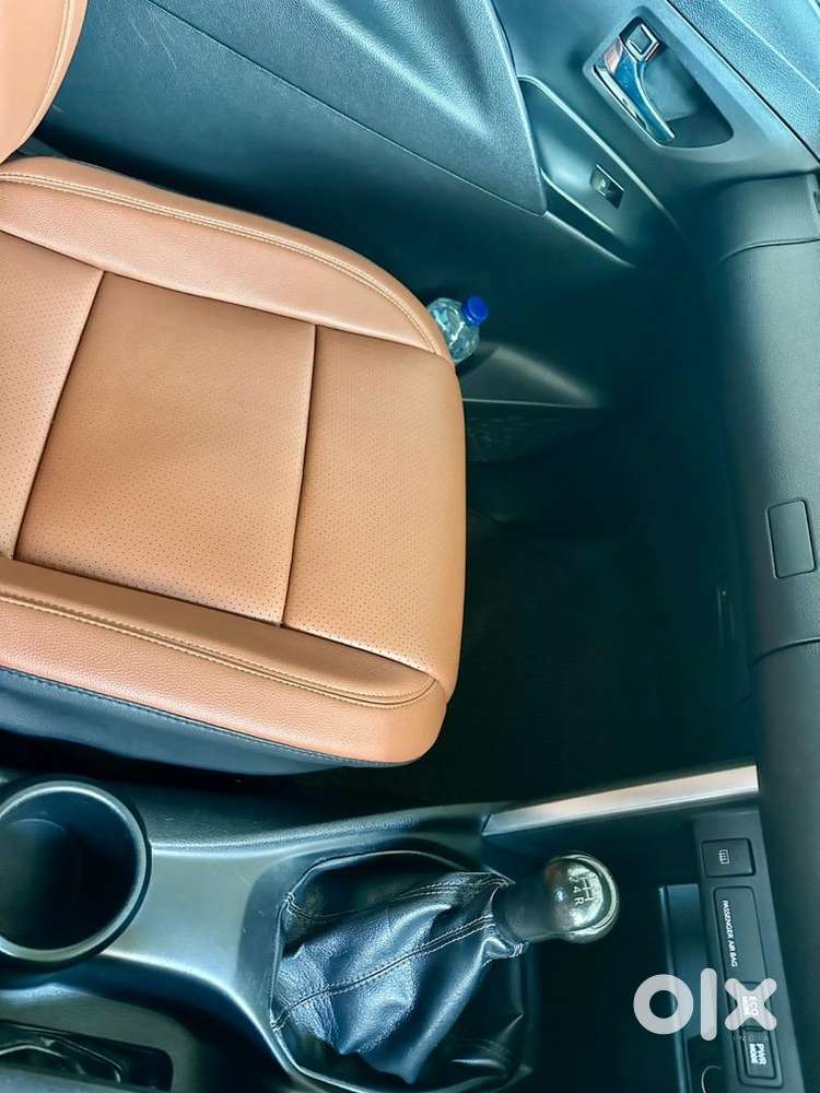 Toyota Innova Crysta 2016 Diesel Well Maintained