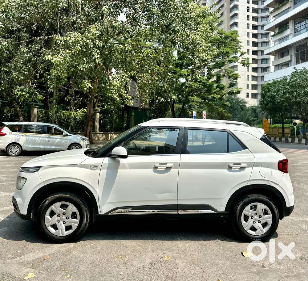 Hyundai Venue S Turbo Dct, 2019, Petrol