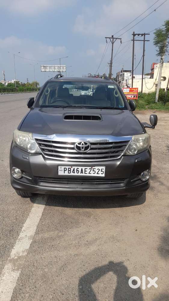 Toyota Fortuner, 2012, Diesel