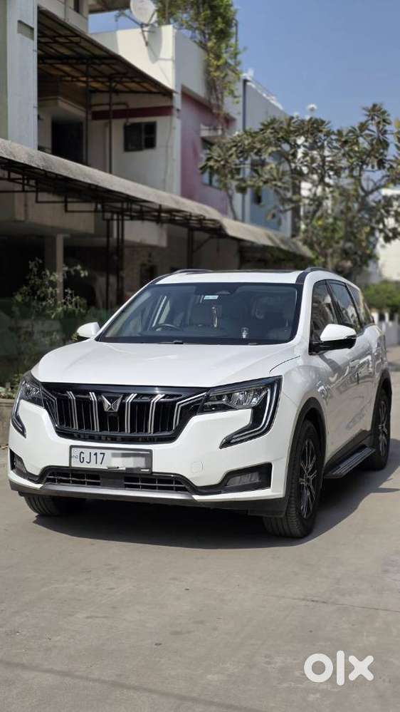 Mahindra Xuv700 2.0 Ax 7 Petrol At Str, 2022, Petrol
