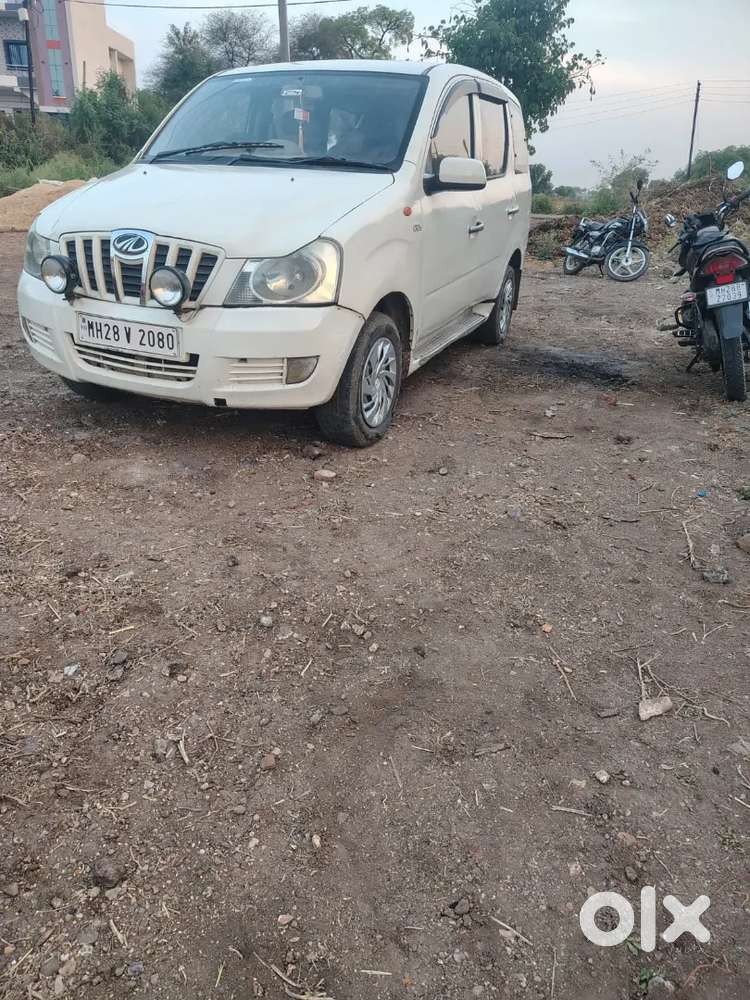 Mahindra Xylo 2011