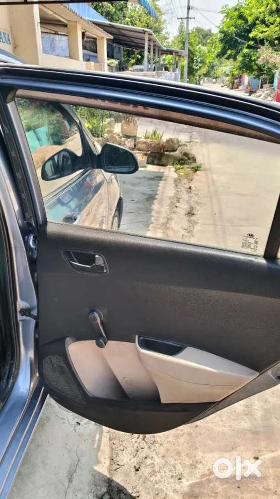 Hyundai Xcent 2017 Diesel Well Maintained