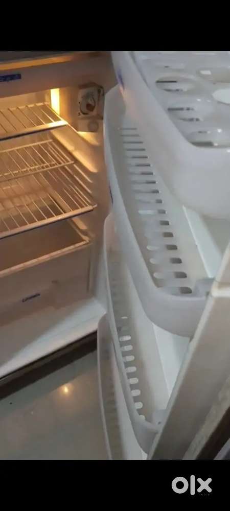 Single door fridge for sell- new compressor installed full cooling