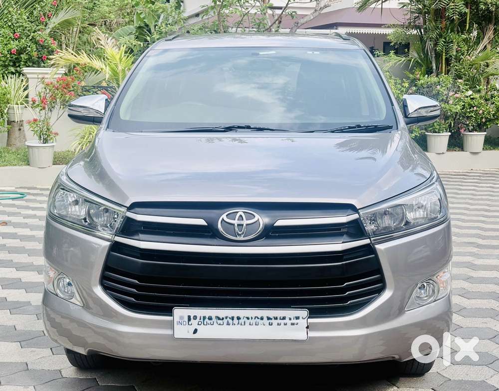 Toyota Innova Crysta 2.8 Gx At, 2017, Diesel