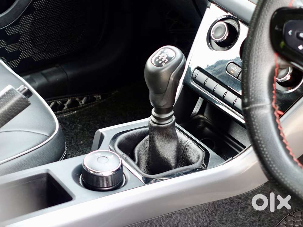 Tata Nexon 1.2 Revotron Xm (s), 2022, Petrol
