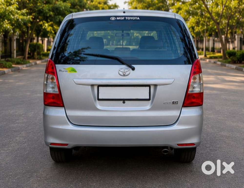 Toyota Innova Crysta 2.7 Gx Mt 8s, 2017, Diesel