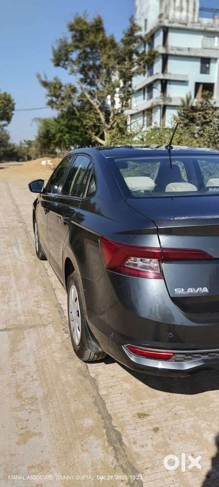 Skoda Slavia 1.0 Active Tsi, 2022, Petrol