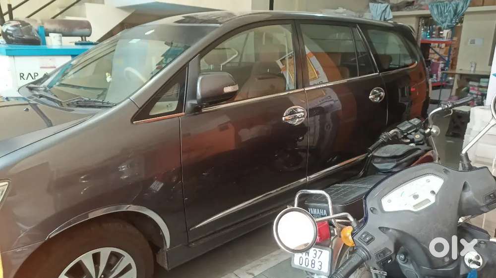 Toyota Innova 2015 Diesel 87000 Km Driven