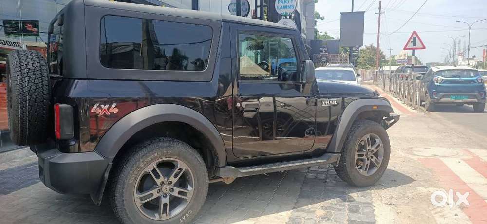 Mahindra Thar, 2022, Petrol
