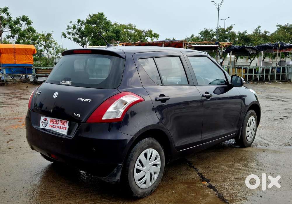 Maruti Suzuki Swift Vxi Abs Bsiv, 2015, Petrol