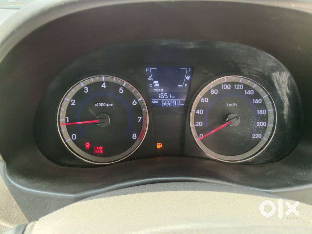 Hyundai Verna 1.6 Vtvt Sx, 2016, Petrol