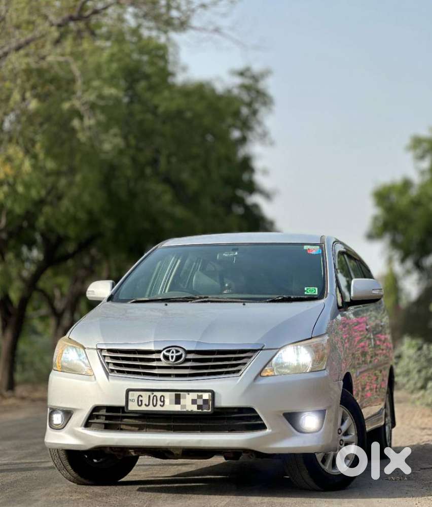 Toyota Innova 2.5 V 7 Str, 2012, Diesel