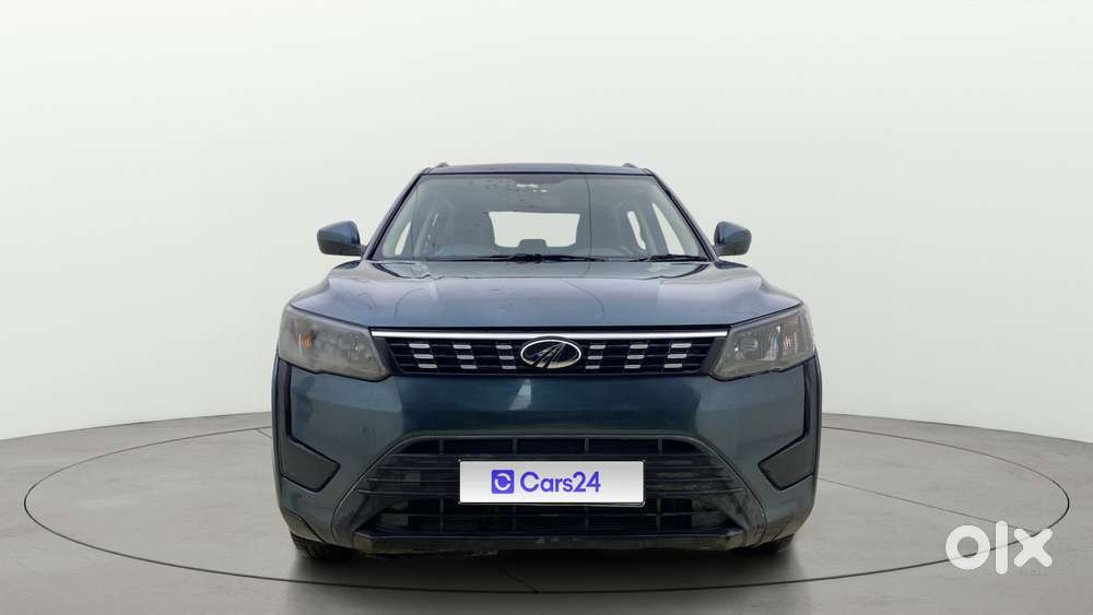 Mahindra Xuv300 1.2 W6 Amt Petrol, 2021, Petrol