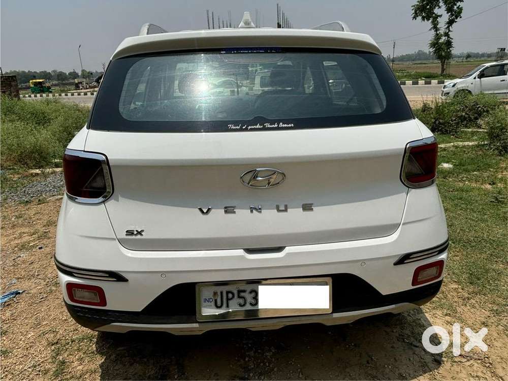 Hyundai Venue 2020 Diesel Showroom Condtion