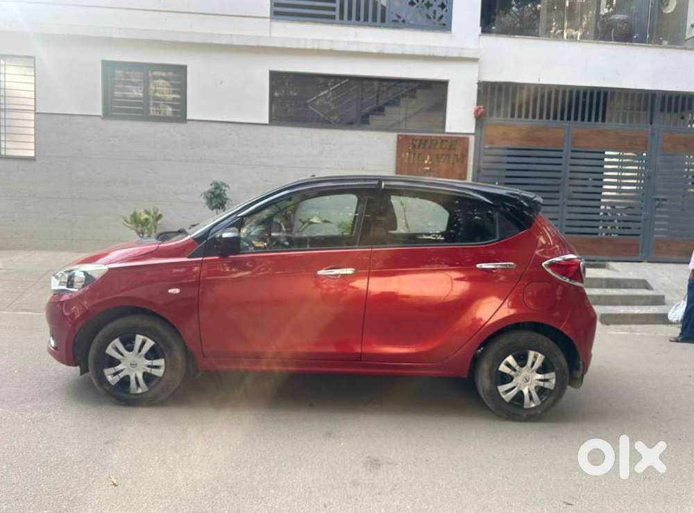 Tata Tiago Xe, 2019, Petrol