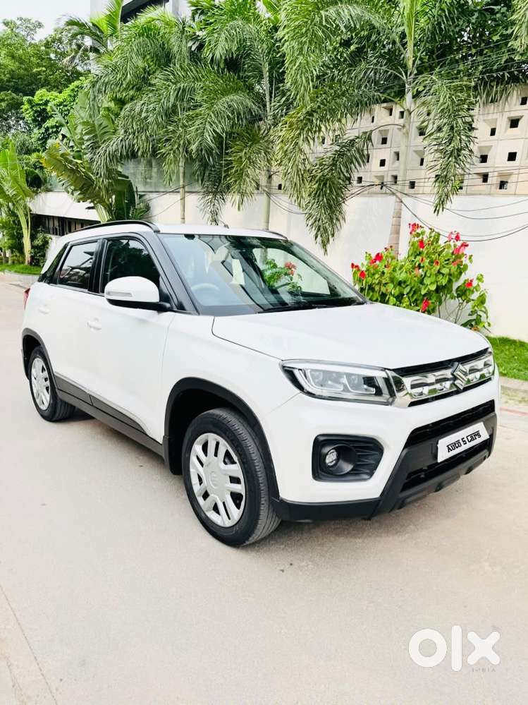 Maruti Suzuki Vitara Brezza 1.5 Vxi At, 2021, Petrol