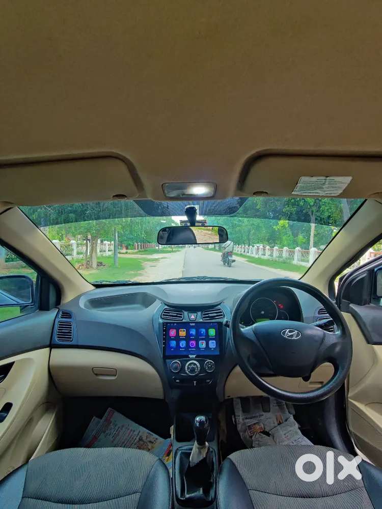 Well Maintained Car Ek Haath Mein Chali Hai